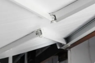 Маркиза автомобильная РИФ 4,0х2,5 м кассетная с электроприводом, корпус белый