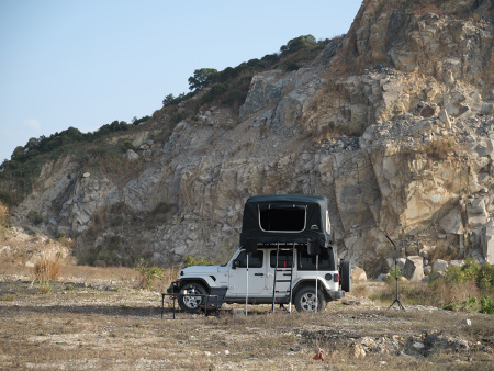 Палатка на крышу автомобиля Wild Land Voyager 250 Pro ECO