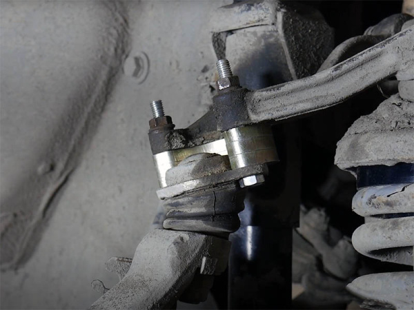 Проставки под верхние шаровые опоры 20 мм LADA 4x4, Chevrolet Niva, LADA Urban