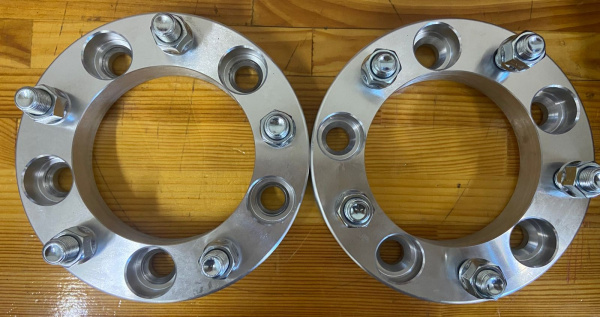 Проставки колесные РИФ 5x139,7, центр. отв. 108 мм, толщ. 30 мм, 14x1,5 (2 шт.) (уценка)