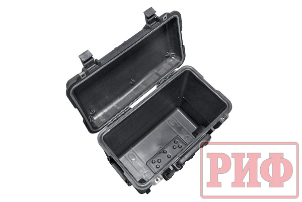 Кейс защитный ударопрочный РИФ 500х305х457 мм на колесах с телескопической ручкой Кейс защитный ударопрочный РИФ 500х305х457 мм на колесах с телескопической ручкой