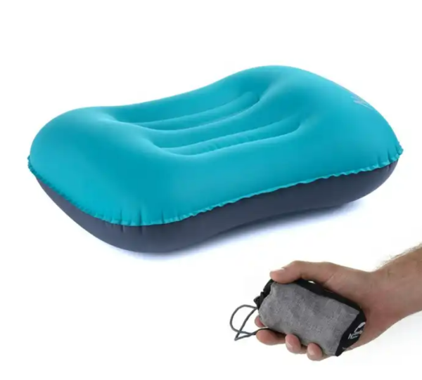 Подушка туристическая надувная Naturehike 42x32x11см, голубая