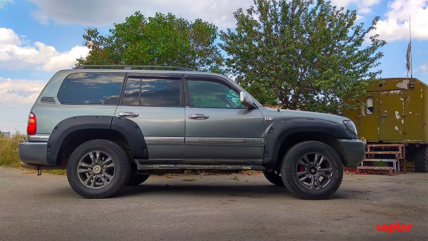 Расширители колёсных арок Toyota Land Cruiser 100 (50 мм)