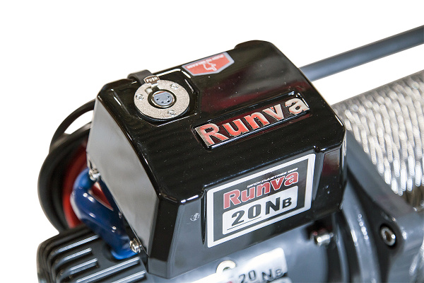 Лебёдка электрическая 12V Runva 20000 lbs влагозащищенная, стальной трос