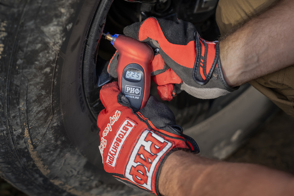 Манометр цифровой РИФ от 0,2 до 6,8 атм Манометр цифровой РИФ от 0,2 до 6,8 атм