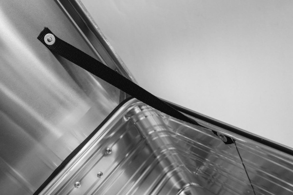 Ящик алюминиевый РИФ с замком 902х495х379 мм (ДхШхВ)