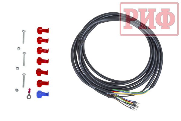 Бампер РИФ силовой задний Toyota Land Cruiser 76 2007-2024 с квадратом под фаркоп и фонарями