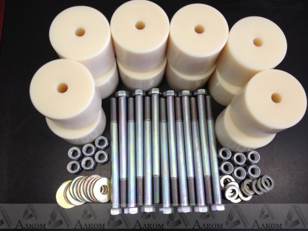 Бодилифт комплект 65 мм УАЗ Hunter капролон (d=70 мм) с крепежом (12 болтов М12x200) Бодилифт комплект 65 мм УАЗ Hunter капролон (d=70 мм) с крепежом (12 болтов М12x200)