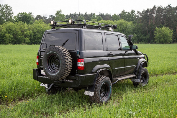 Бампер РИФ силовой задний УАЗ Патриот (2005-2014) с квадратом под фаркоп и калиткой, лифт 65 мм