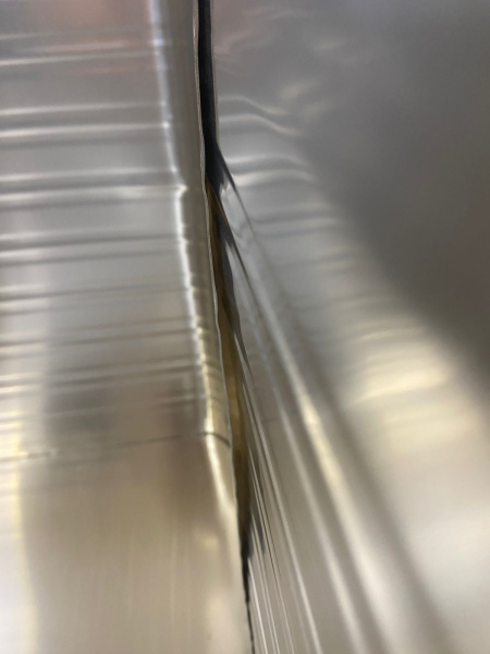 Ящик алюминиевый РИФ усиленный с замком 782х585х622 мм (ДхШхВ) (уценка)