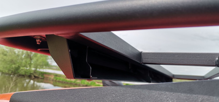 Дефлектор под багажник РИФ шириной 1350 мм