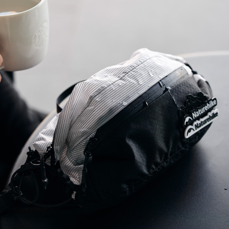 Сумка поясная Naturehike Hydrogen, 5 л., бело-черная