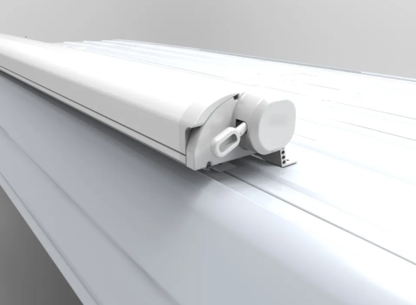 Маркиза автомобильная РИФ 3,5х2,5 м кассетная с электроприводом, корпус белый.