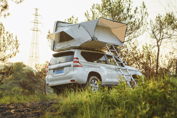 Палатка на крышу автомобиля РИФ Hard RT03-165W, корпус белый, тент серый